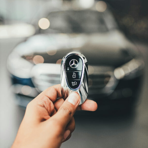 free_photo_of_man_hand_holding_new_mercedes_car_key